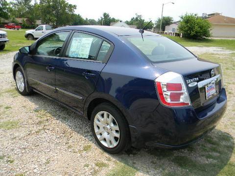 Nissan Sentra 2010 photo 2
