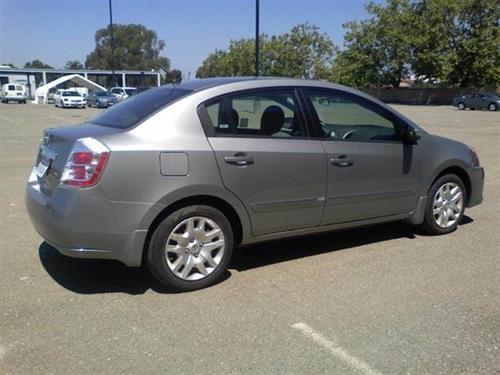 Nissan Sentra 2010 photo 1