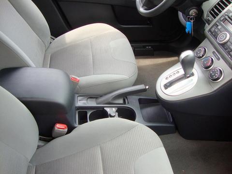 Nissan Sentra 2010 photo 1