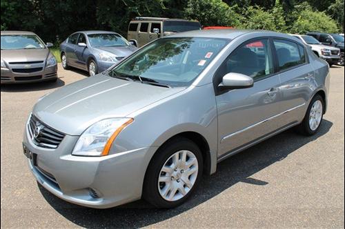 Nissan Sentra 2010 photo 2
