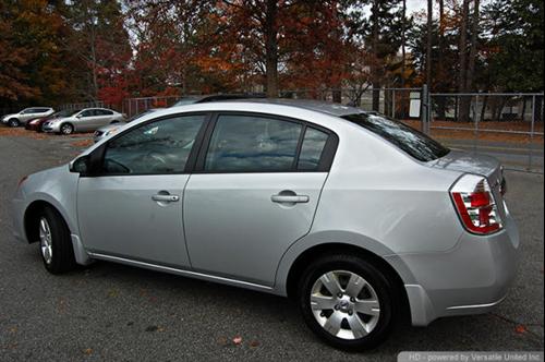 Nissan Sentra 2010 photo 2
