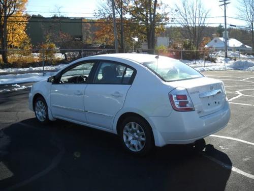 Nissan Sentra 2010 photo 4