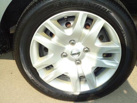 Nissan Sentra 2010 photo 3