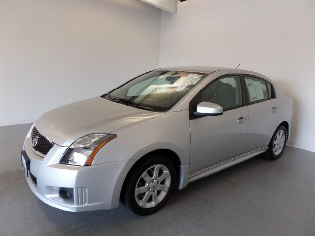 Nissan Sentra 2010 photo 2