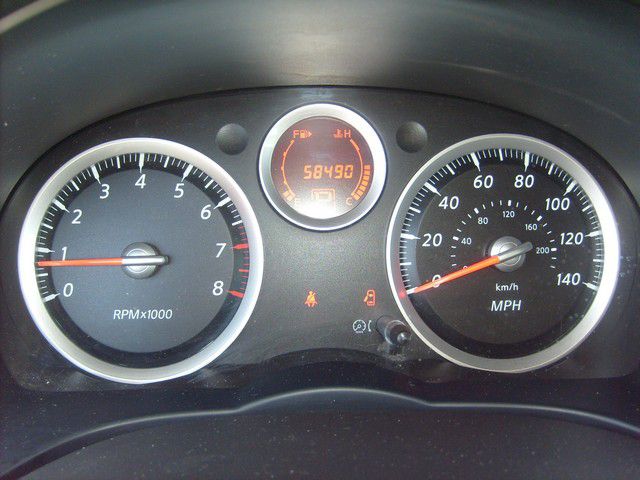 Nissan Sentra 2010 photo 1