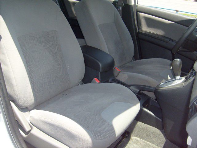 Nissan Sentra 2010 photo 14