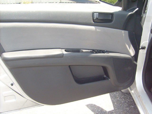 Nissan Sentra 2010 photo 22