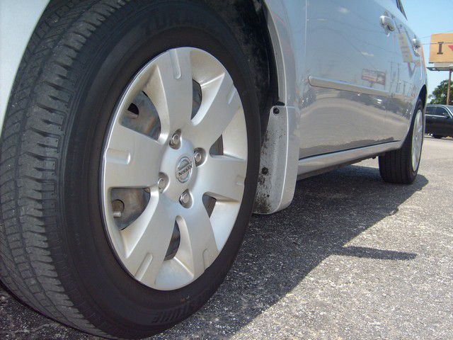 Nissan Sentra 2010 photo 3