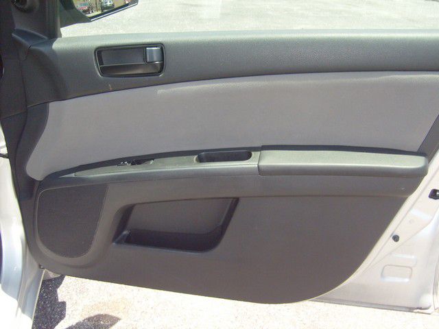 Nissan Sentra 2010 photo 4