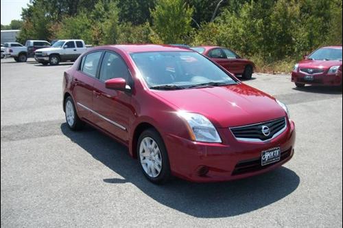 Nissan Sentra 2010 photo 2