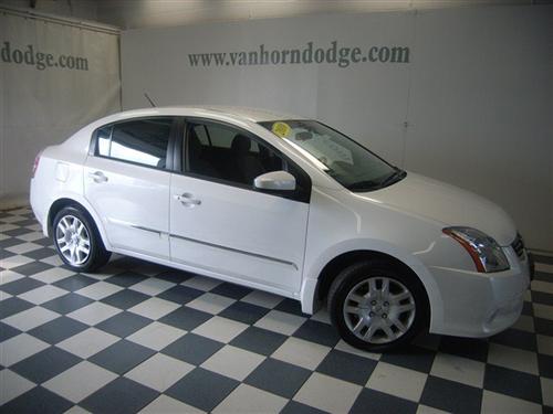 Nissan Sentra 2010 photo 2