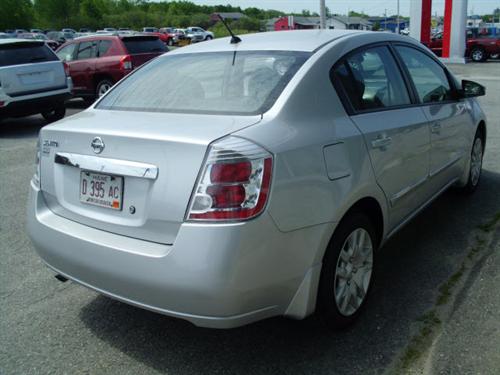 Nissan Sentra 2010 photo 2