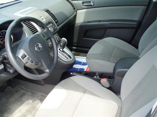 Nissan Sentra 2010 photo 3