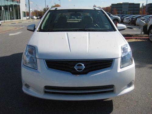 Nissan Sentra 2010 photo 1