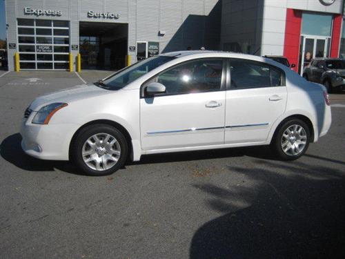 Nissan Sentra 2010 photo 2
