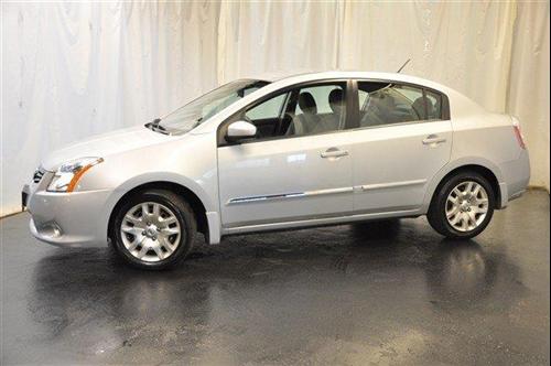 Nissan Sentra 2010 photo 2