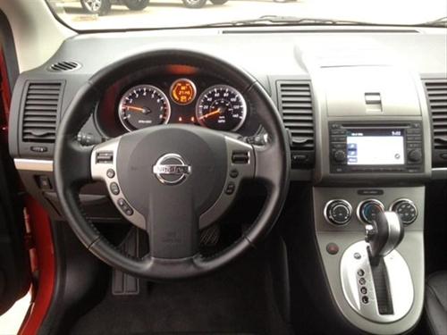Nissan Sentra 2010 photo 1