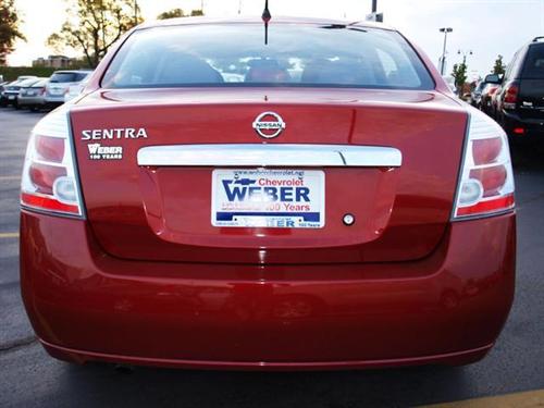 Nissan Sentra 2010 photo 2