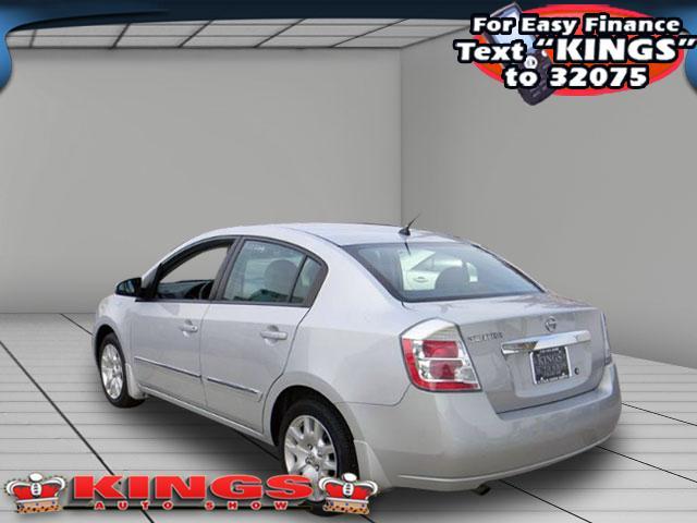 Nissan Sentra 2010 photo 2