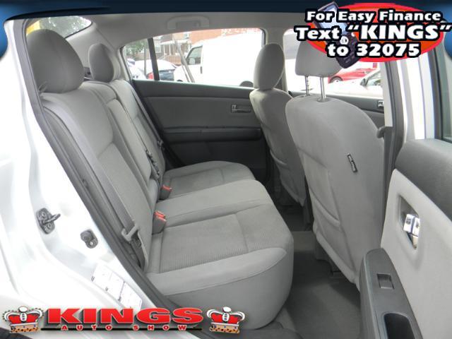 Nissan Sentra 2010 photo 4