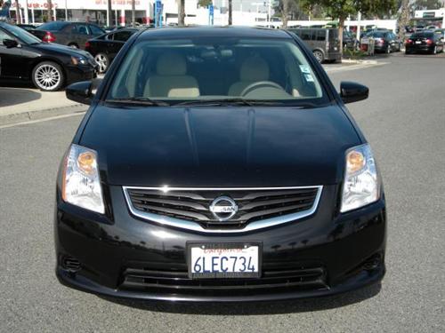 Nissan Sentra 2010 photo 1