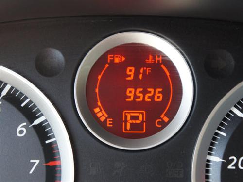 Nissan Sentra 2010 photo 1