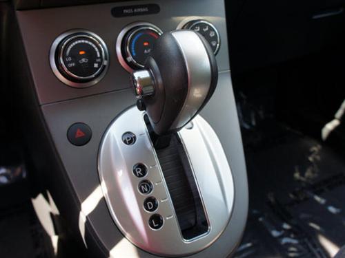 Nissan Sentra 2010 photo 3