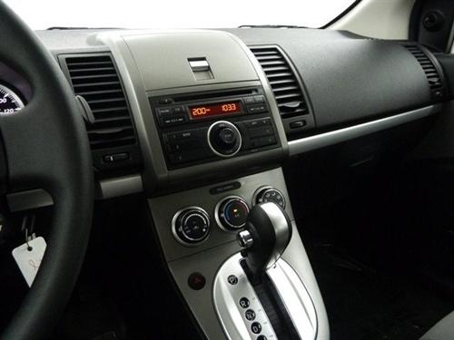 Nissan Sentra 2010 photo 3
