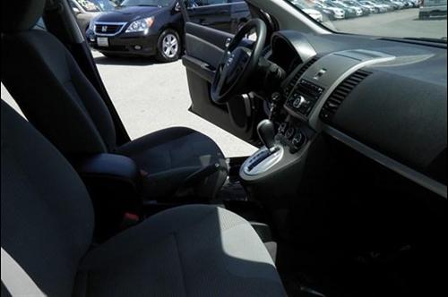 Nissan Sentra 2010 photo 3