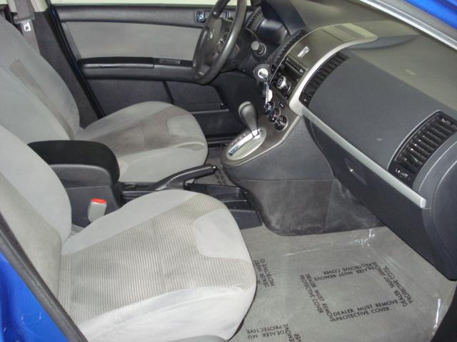 Nissan Sentra 2010 photo 1