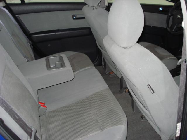 Nissan Sentra 2010 photo 2