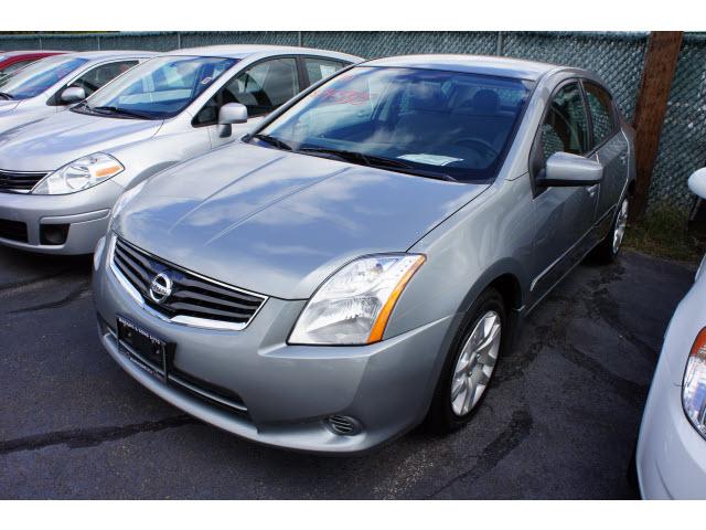Nissan Sentra 4matic 4dr 3.5L AWD SUV Sedan