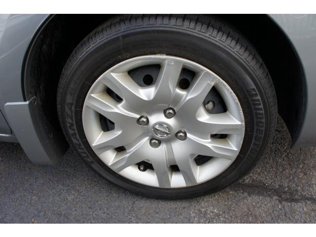 Nissan Sentra 2010 photo 2