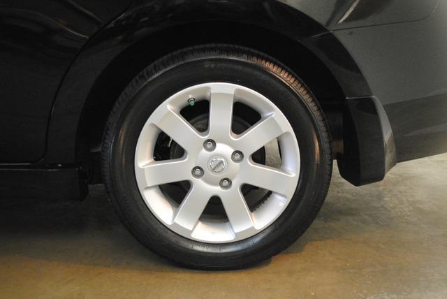 Nissan Sentra 2010 photo 1