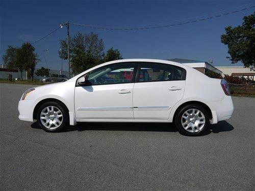 Nissan Sentra 2010 photo 1