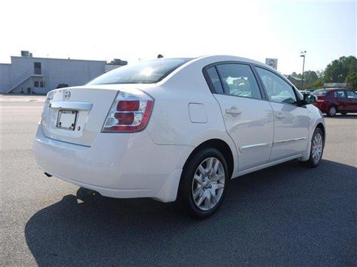 Nissan Sentra 2010 photo 4