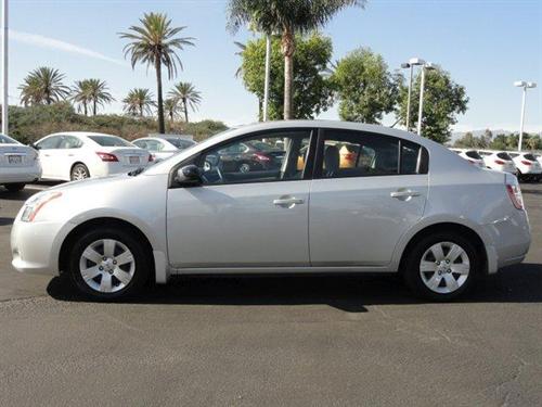 Nissan Sentra 2010 photo 1