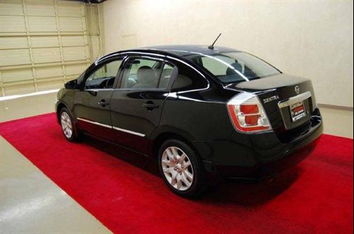Nissan Sentra 2010 photo 2