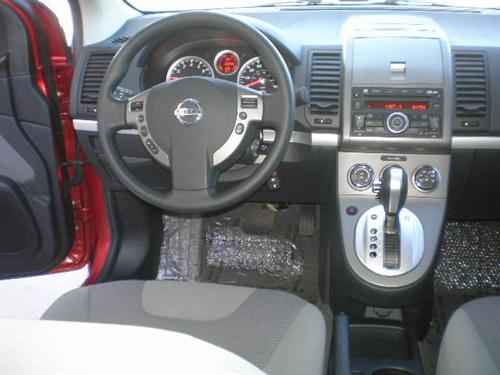 Nissan Sentra 2010 photo 3