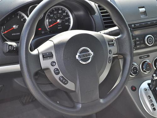 Nissan Sentra 2010 photo 4