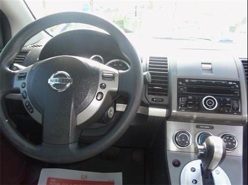 Nissan Sentra 2010 photo 3