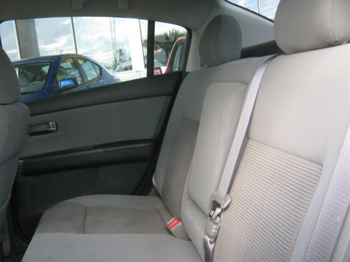 Nissan Sentra 2010 photo 2
