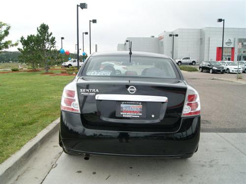 Nissan Sentra 2010 photo 4