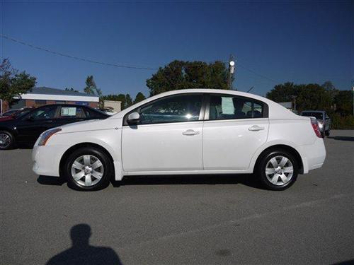 Nissan Sentra 2010 photo 1