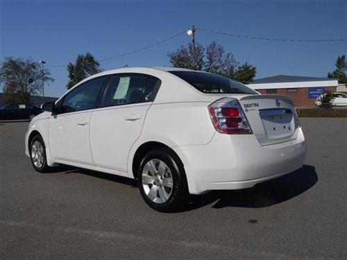 Nissan Sentra 2010 photo 2