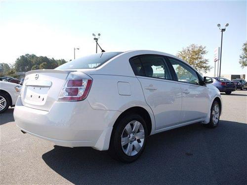Nissan Sentra 2010 photo 4