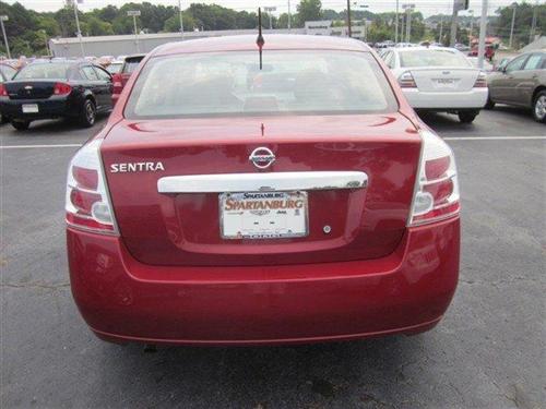 Nissan Sentra 2010 photo 4