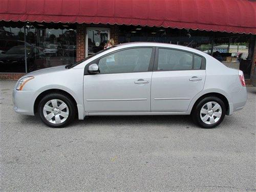 Nissan Sentra 2010 photo 3