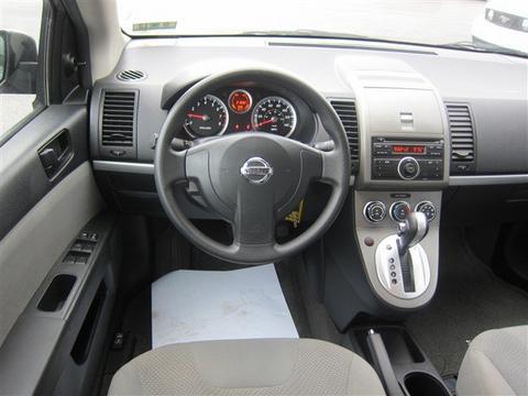 Nissan Sentra 2010 photo 1