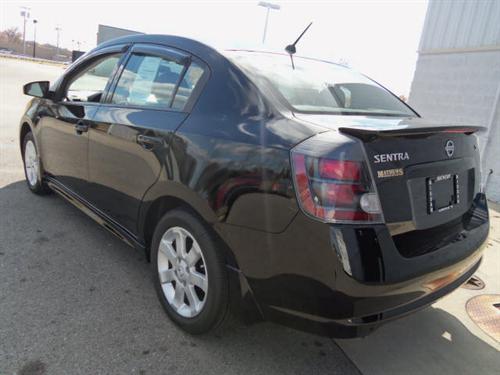 Nissan Sentra 2010 photo 2